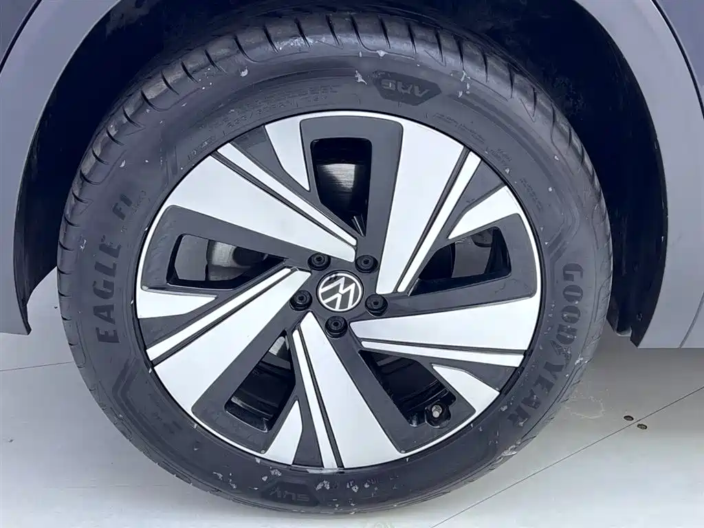 Touron 2024 380TSI four-wheel drive Dragon Edition купить на сайте DeffCars