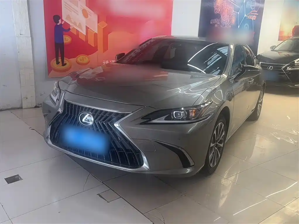 Lexus ES 2022 200 Excellence Edition купить на сайте DeffCars