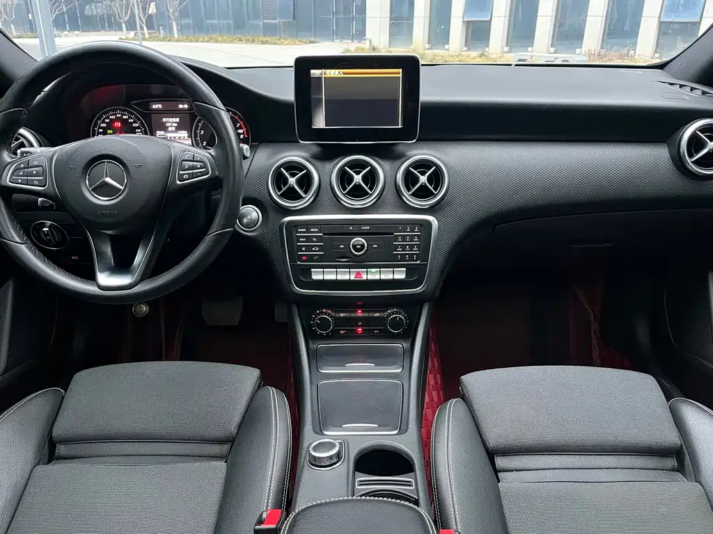 Mercedes-Benz A-Class Imported 2017 A 200 Dynamic купить на сайте DeffCars