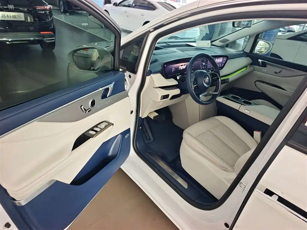Buick GL8 New Energy 2024 Lu Zun Luxury Edition 7 seats купить на сайте DeffCars