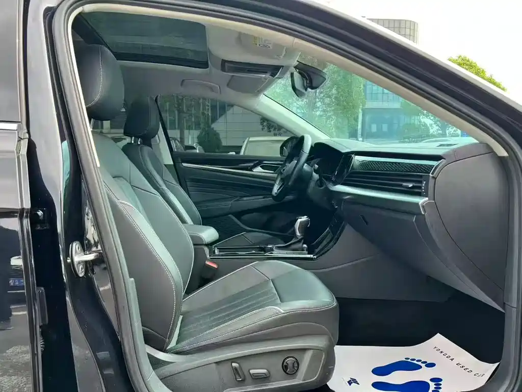 Passat 2023 facelift 330TSI Star Elite Edition купить на сайте DeffCars