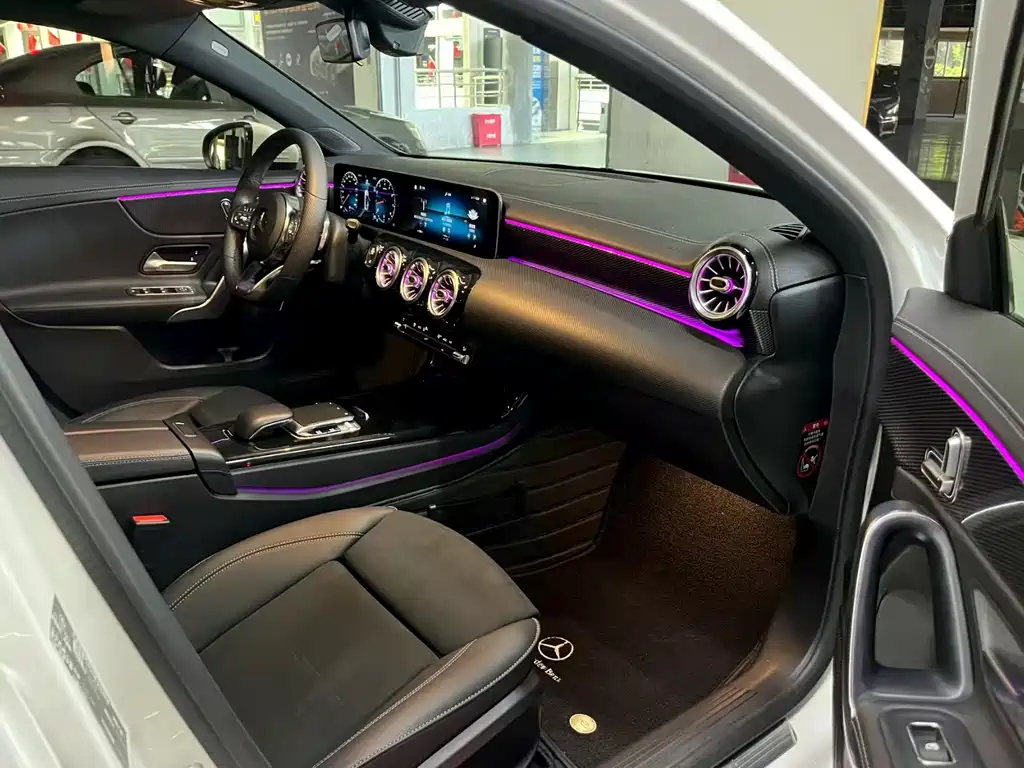 Mercedes-Benz A-Class 2020 A 200 L Sports Sedan купить на сайте DeffCars