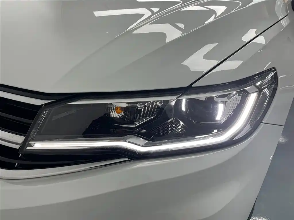 Bora 2021 1.5L automatic comfort intelligent connected version купить на сайте DeffCars