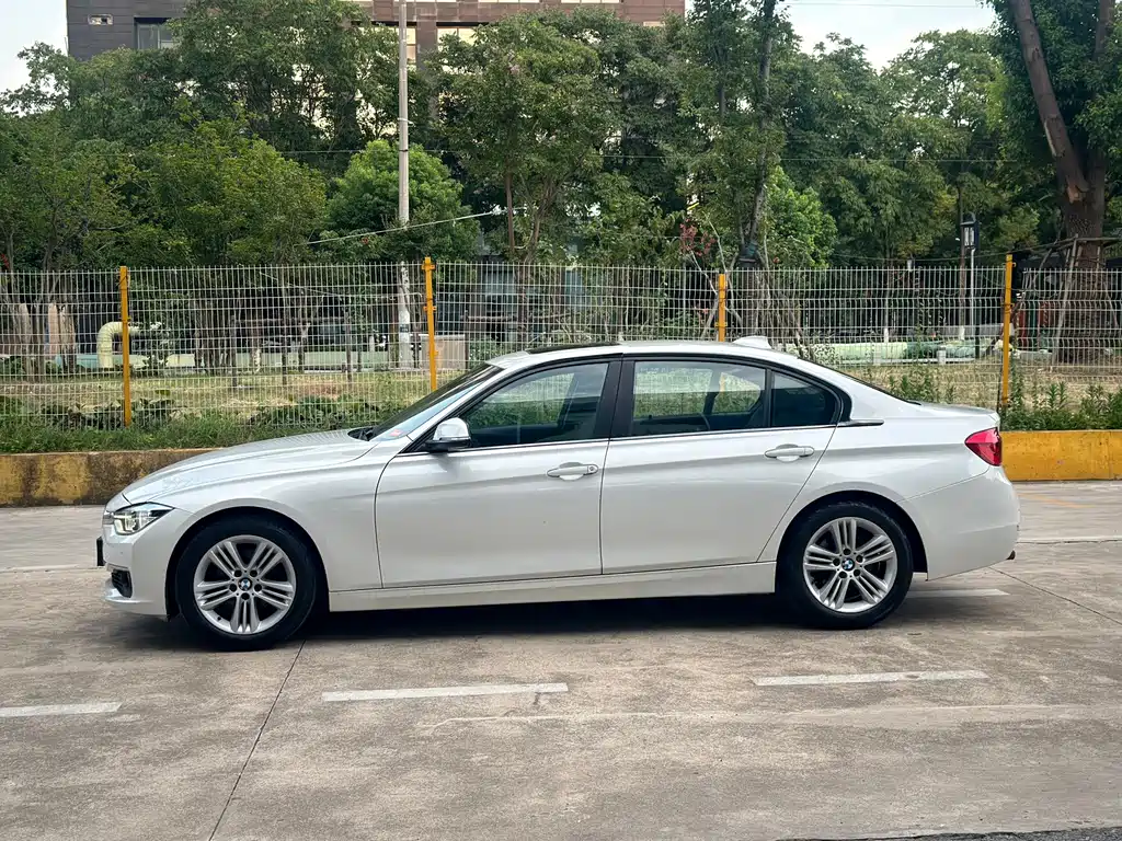 BMW 3 Series 2017 320Li Fashion Model купить на сайте DeffCars