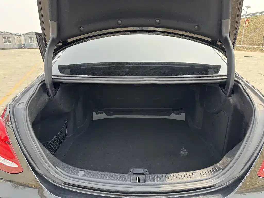 Mercedes-Benz E-Class 2019 E 300 L Sports Luxury купить на сайте DeffCars