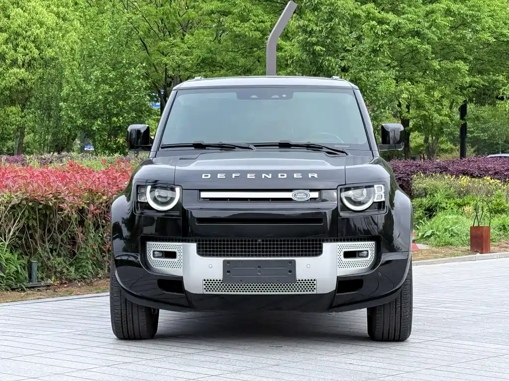 Land Rover Defender 2024 110 3.0T P400 XS купить на сайте DeffCars