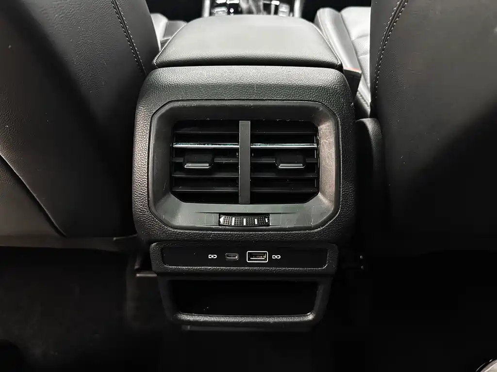 Tuyue 2021 280TSI two-wheel drive luxury version PLUS купить на сайте DeffCars