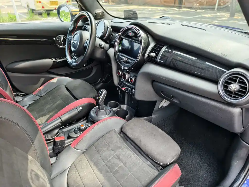 MINI 2019 2.0T COOPER S Racing Driver Five-Door Edition купить на сайте DeffCars