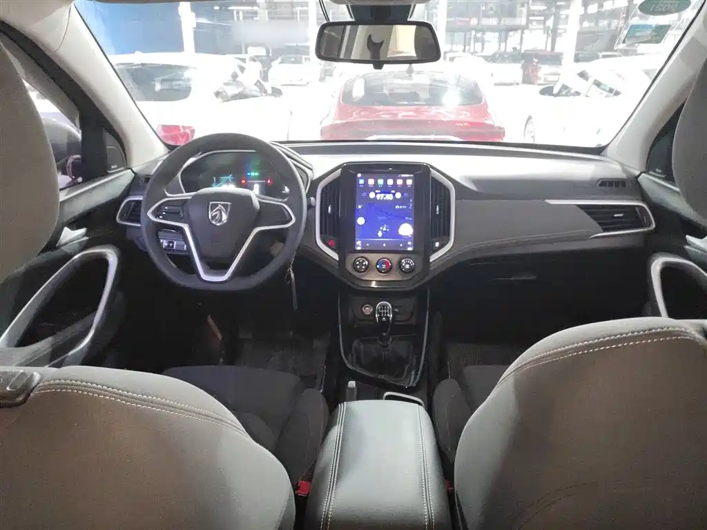 Baojun 530 2020 model 1.5T manual comfort type 7 seats купить на сайте DeffCars