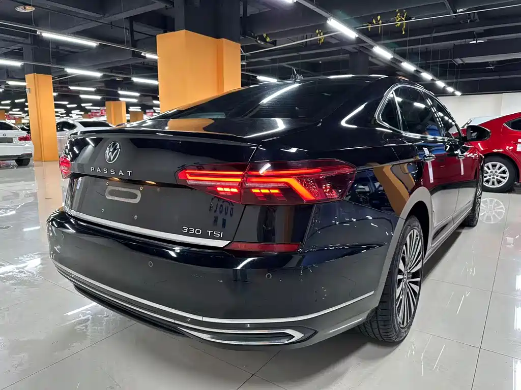 Passat 2020 facelift 330TSI Deluxe Edition National VI купить на сайте DeffCars