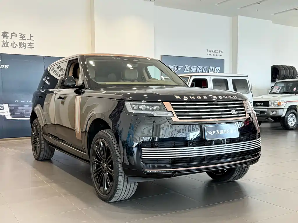 Range Rover 2023 4.4 V8 SV Honor Creation Extended Edition купить на сайте DeffCars