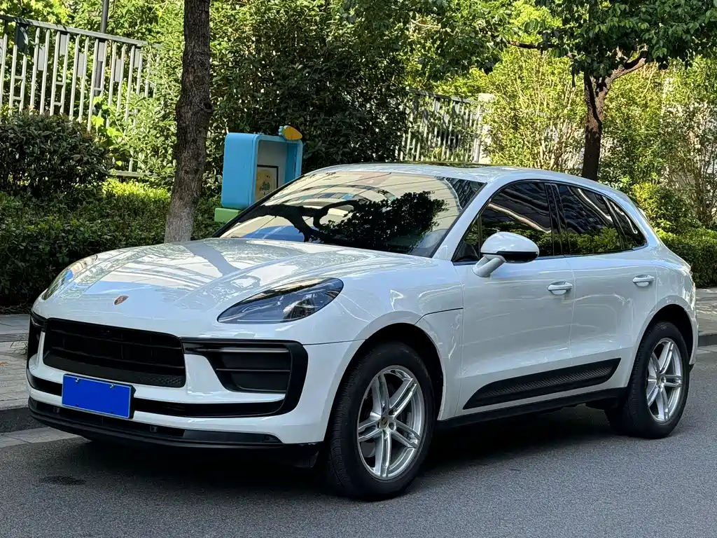 Macan 2023 Macan T 2.0T купить на сайте DeffCars