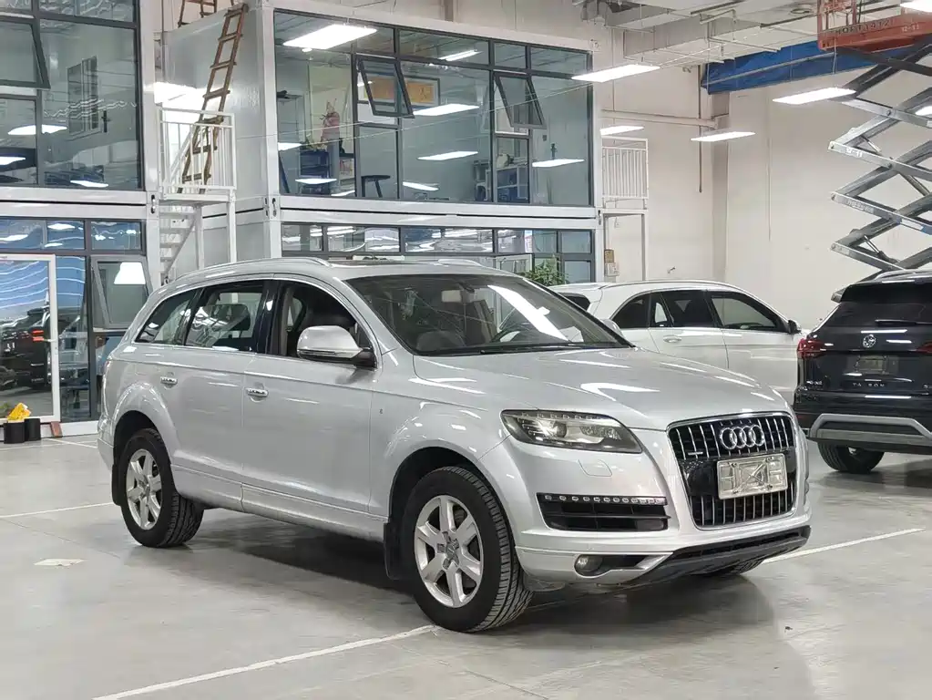 Audi Q7 2011 3.0 TFSI technology 200kW купить на сайте DeffCars
