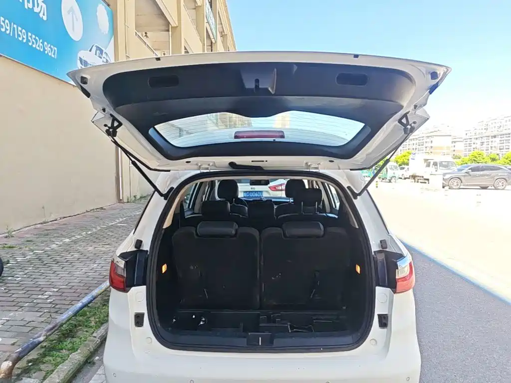 Song MAX 2019 1.5T automatic smart connected sunroof type 7 seats National VI купить на сайте DeffCars