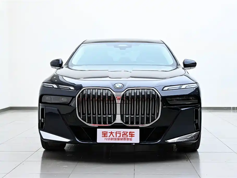 BMW 7 Series 2023 735Li M Sports Package купить на сайте DeffCars