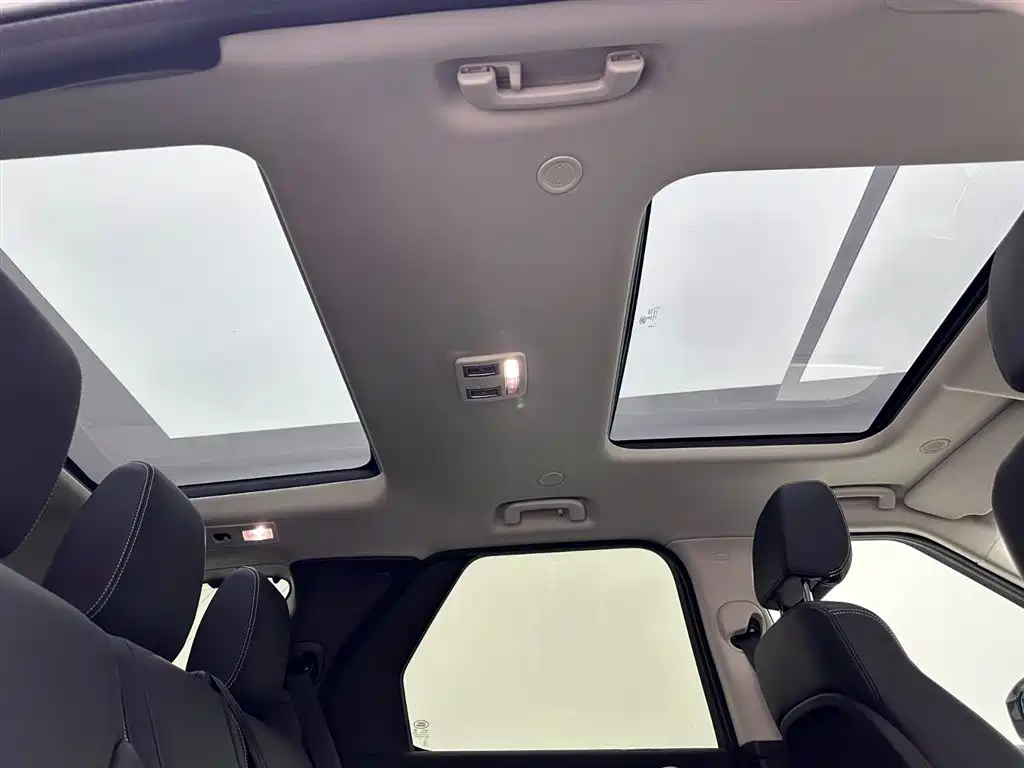 Discover the 2023 360PS R-Dynamic S купить на сайте DeffCars