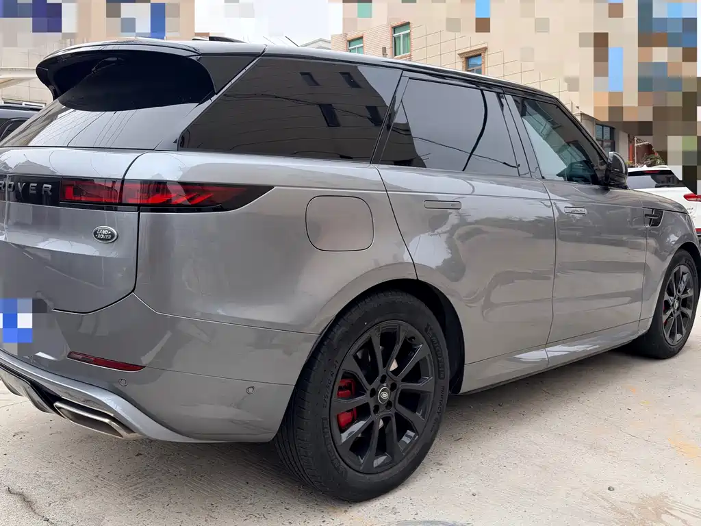 Range Rover Sport 2024 400PS Dynamic SE купить на сайте DeffCars