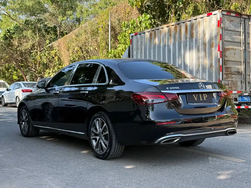 Mercedes-Benz E-Class 2017 E 300 L Luxury Model купить на сайте DeffCars