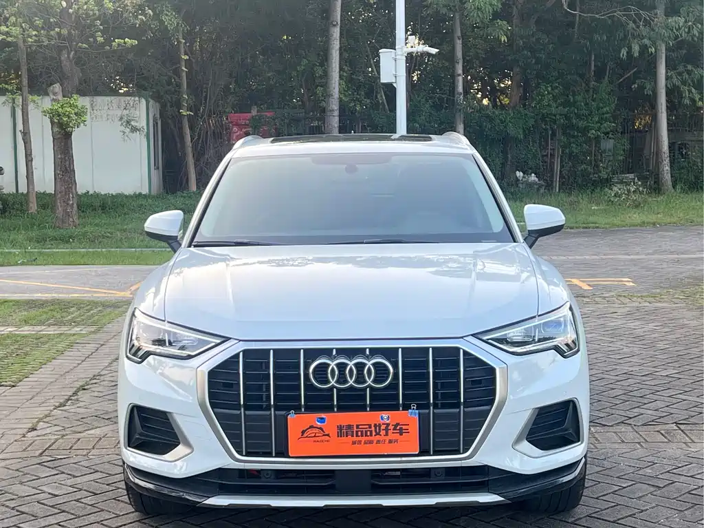 Audi Q3 2022 35 TFSI Fashionable and Elegant купить на сайте DeffCars