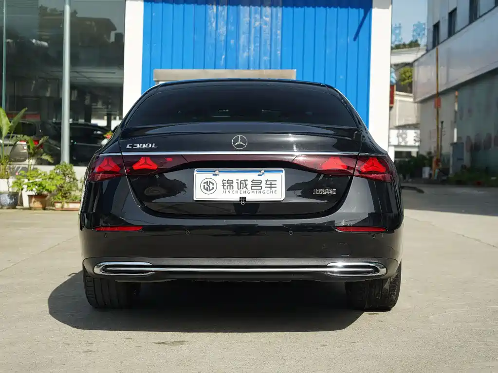 Mercedes-Benz E-Class 2024 E 300 L Luxury Model купить на сайте DeffCars