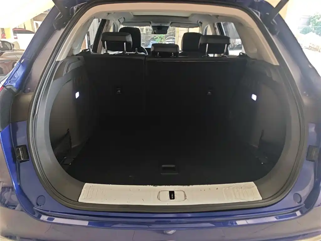 Hongqi HS5 2019 2.0T Zhilian Flagship Edition купить на сайте DeffCars