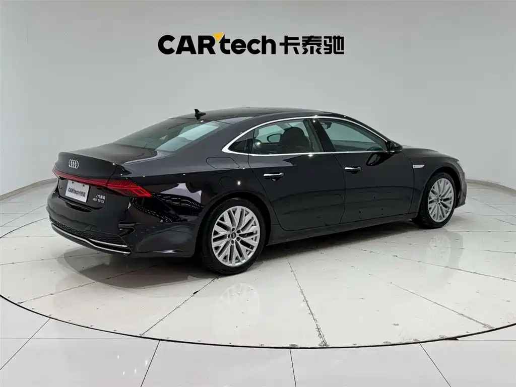 Audi A7L 2024 45TFSI S-line Dream Building Liquid Crystal Package купить на сайте DeffCars