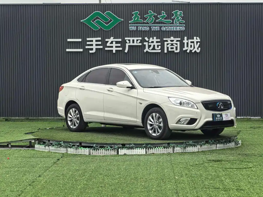 BAIC New Energy EU 2017 EU260 Enjoy Edition купить на сайте DeffCars
