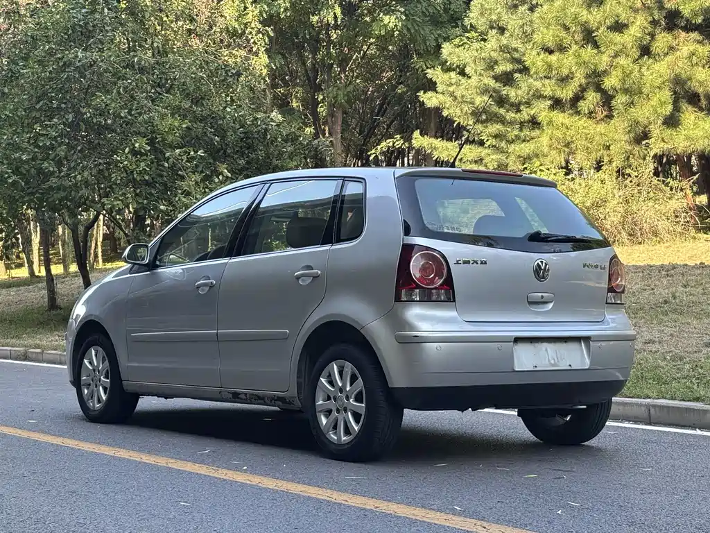 Polo 2011 Jintue 1.6L manual cool version купить на сайте DeffCars