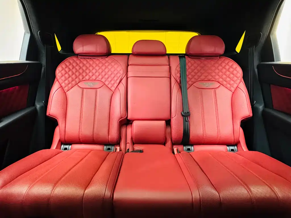 Bentayga 2021 4.0T V8 купить на сайте DeffCars
