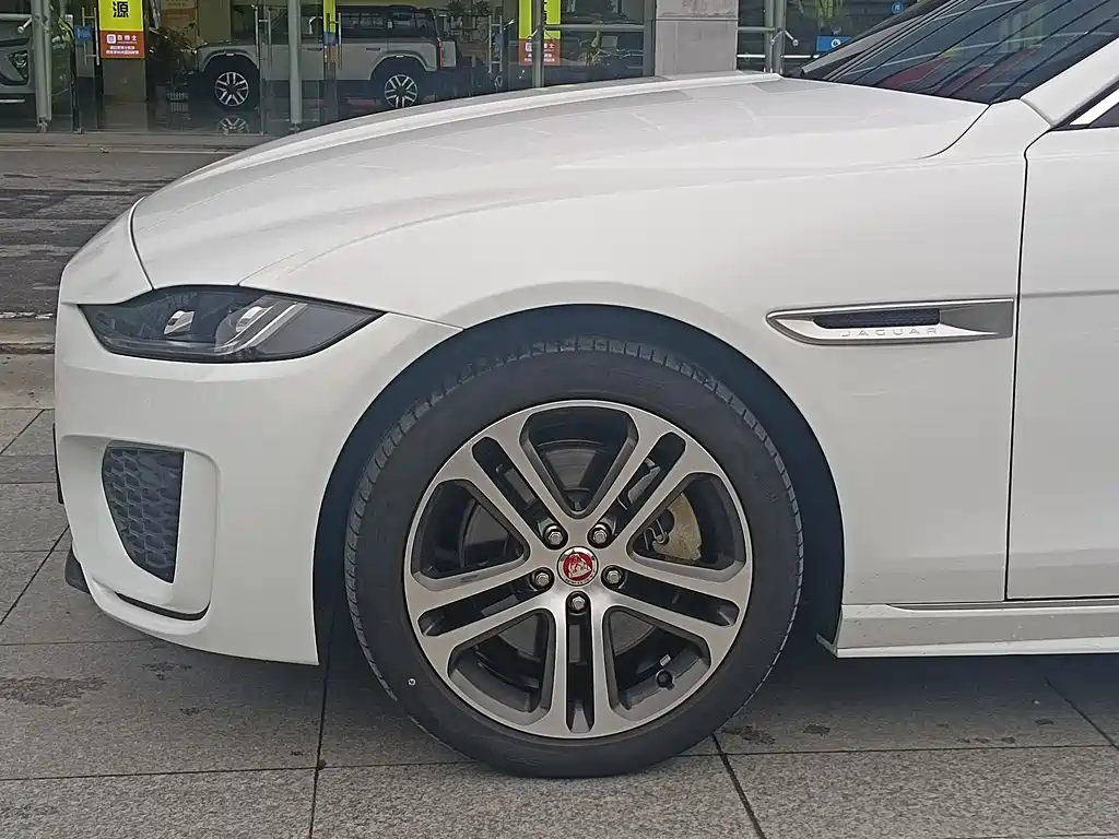 Jaguar XEL 2024 2.0T 250PS R-DYNAMIC S aggressive sports version купить на сайте DeffCars