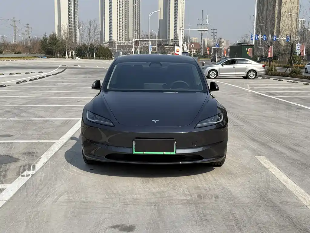Model 3 2023 long-range all-wheel drive version купить на сайте DeffCars