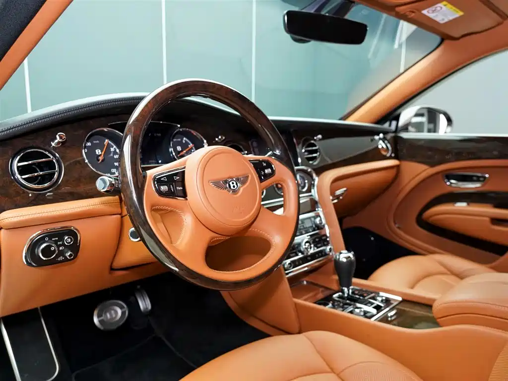 Mulsanne 2017 6.8T long wheelbase version купить на сайте DeffCars