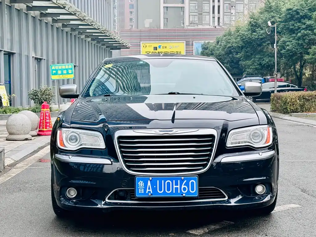 Chrysler 300C imported 2014 3.0L Excellence Edition купить на сайте DeffCars