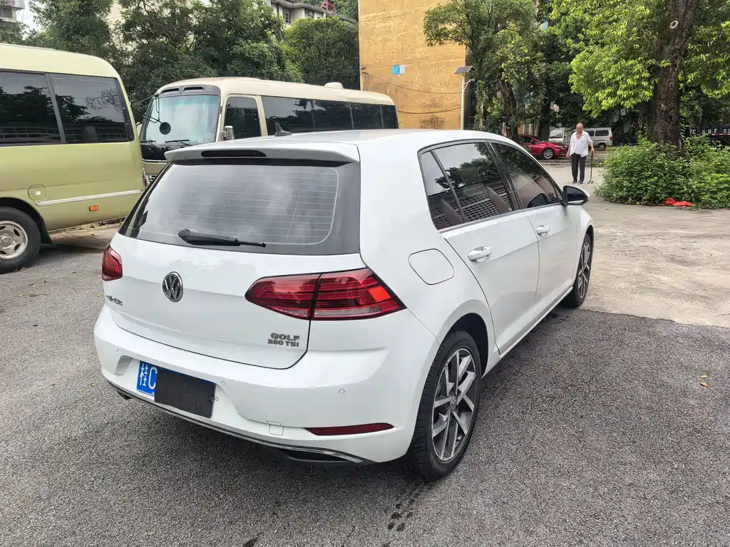 Golf 2020 Beloved Edition 280TSI DSG Comfort Type купить на сайте DeffCars