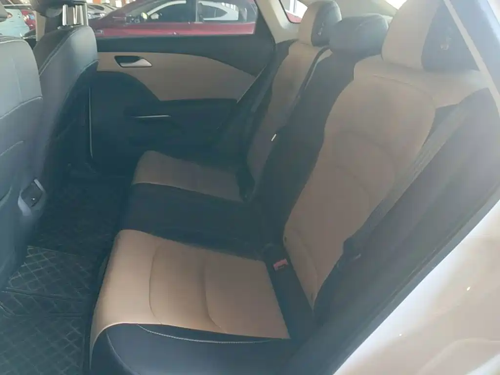 Cruze 2022 320 Automatic Sunroof Edition купить на сайте DeffCars