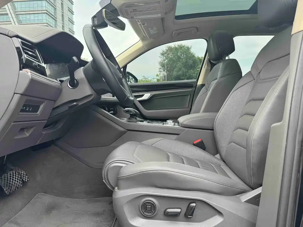 Touareg 2022 2.0TSI Ruishang Edition купить на сайте DeffCars