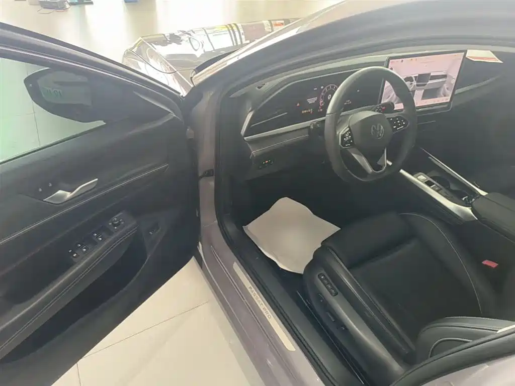 Passat 2025 Pro 380TSI Dragon Edition купить на сайте DeffCars