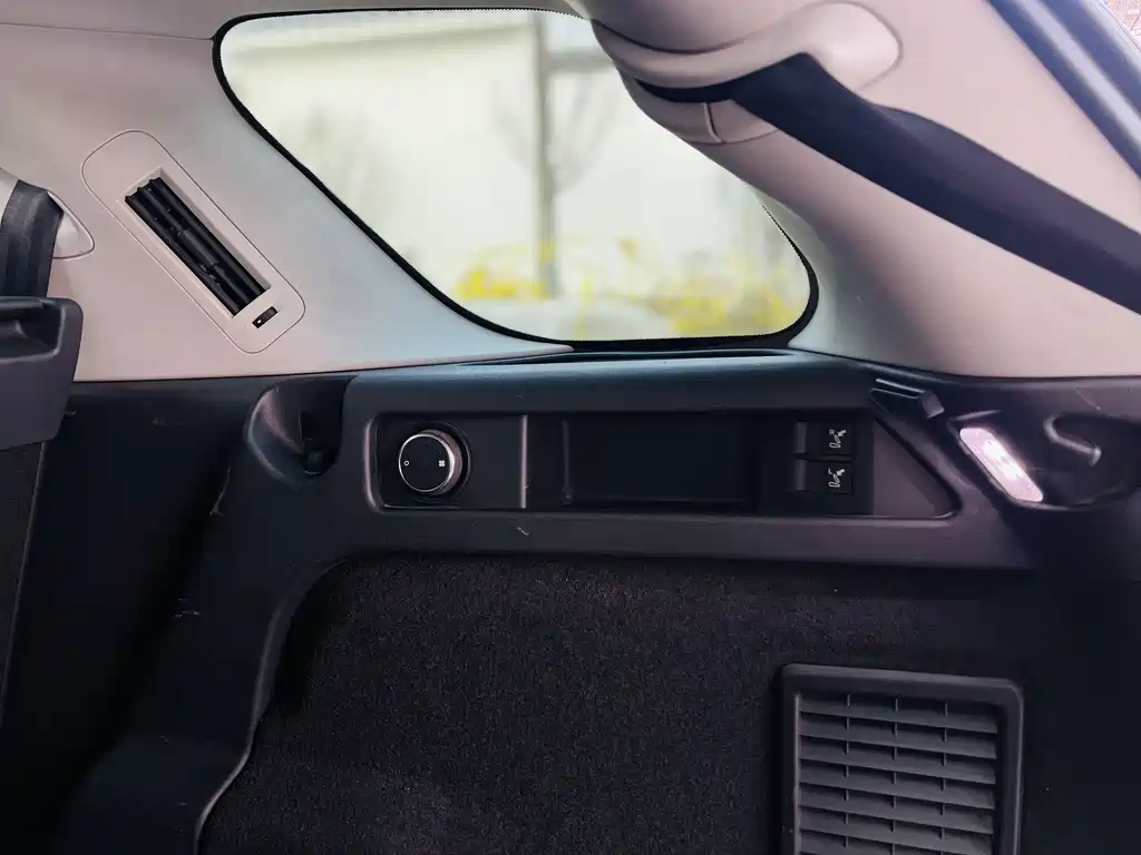 Discovery Shenxing 2019 240PS HSE version National VI купить на сайте DeffCars