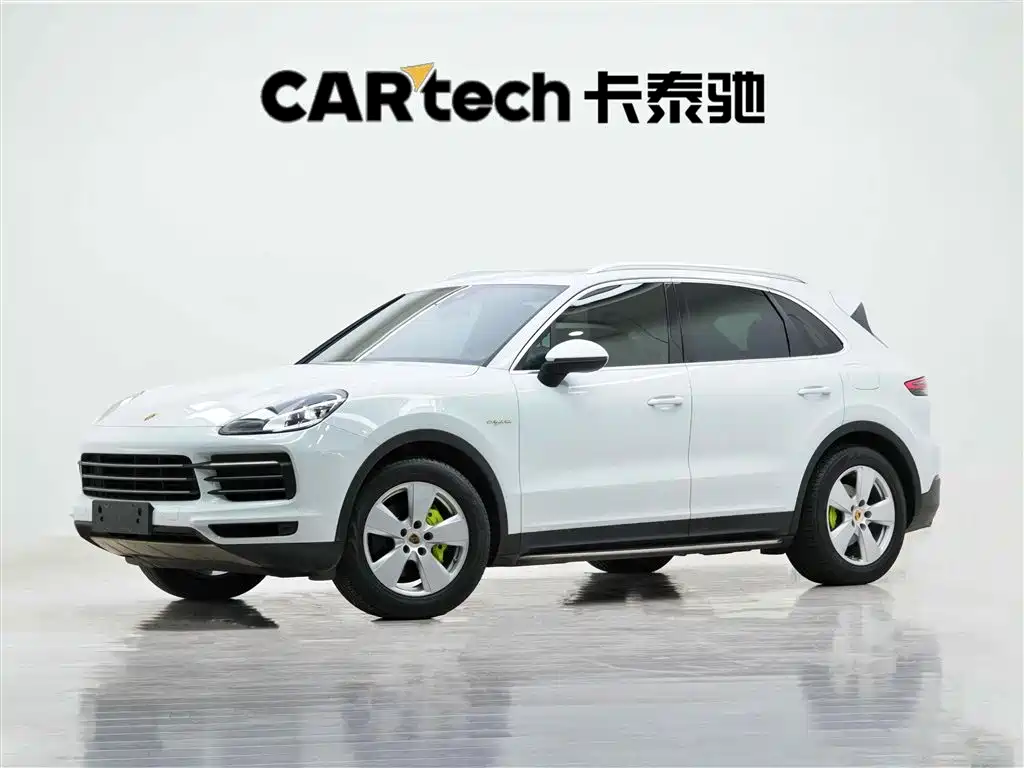 Cayenne New Energy 2019 Cayenne E-Hybrid 2.0T купить на сайте DeffCars