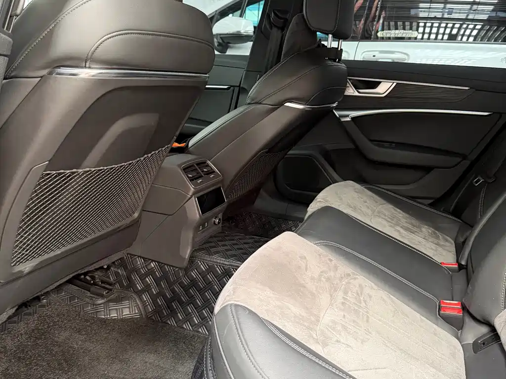 Audi A6L 2024 45 TFSI quattro premium dynamic model купить на сайте DeffCars