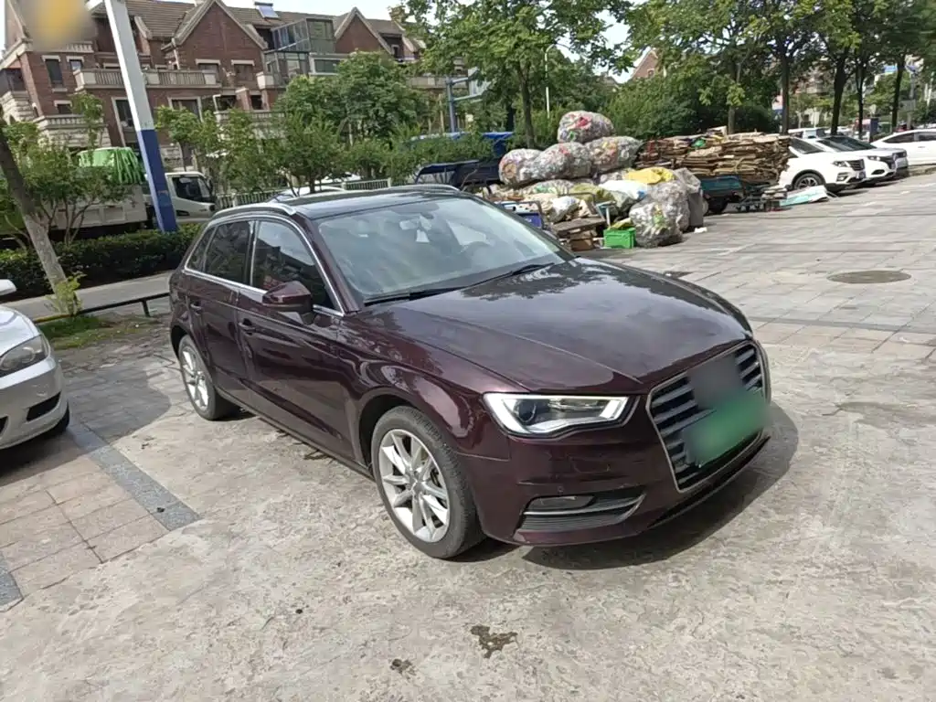 Audi A3 2015 Sportback 35 TFSI Millionaire Commemorative Comfort Model купить на сайте DeffCars