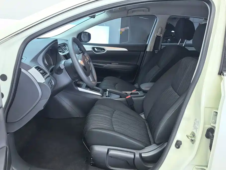 Sylphy 2024 model three facelift classic 1.6XE CVT comfort version купить на сайте DeffCars