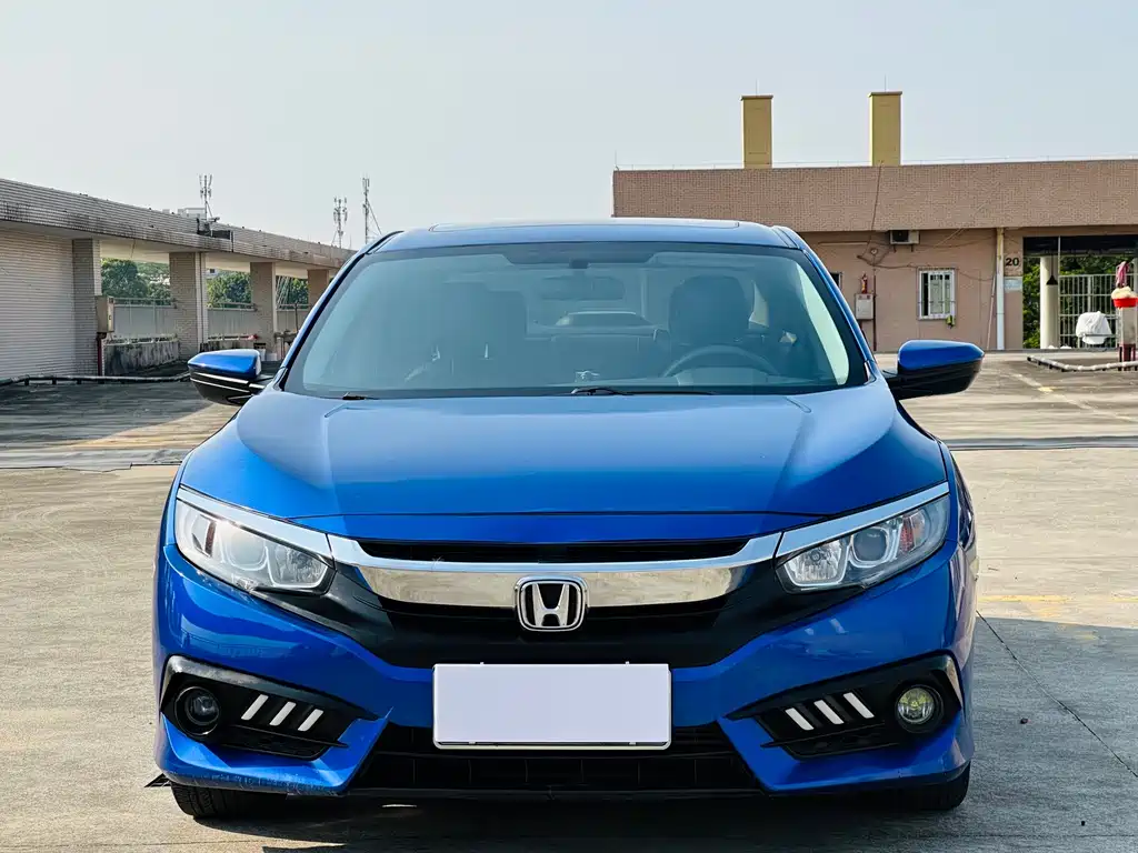 Civic 2016 220TURBO CVT Deluxe Edition купить на сайте DeffCars