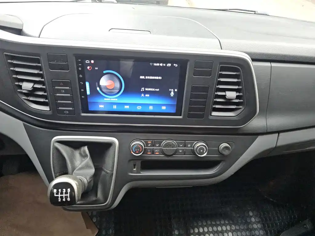 V80 2025 PRO Ao Yuntong 2.0T manual short shaft mid-top 5/6 seats купить на сайте DeffCars