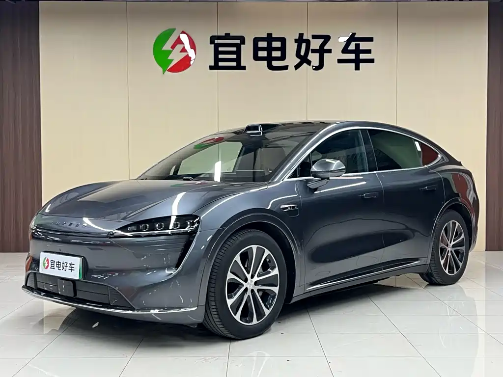 Zhijie R7 2024 pure electric 802km Max купить на сайте DeffCars