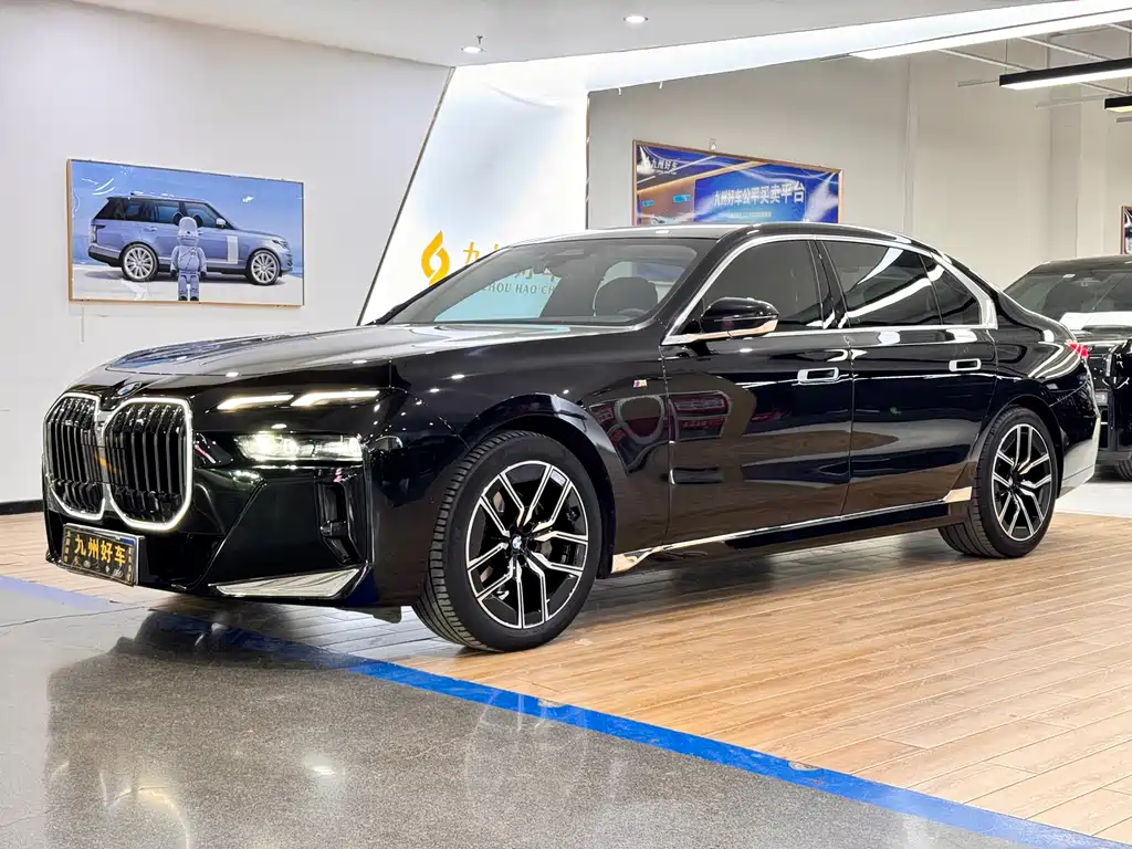 BMW 7 Series 2023 735Li M Sports Package купить на сайте DeffCars
