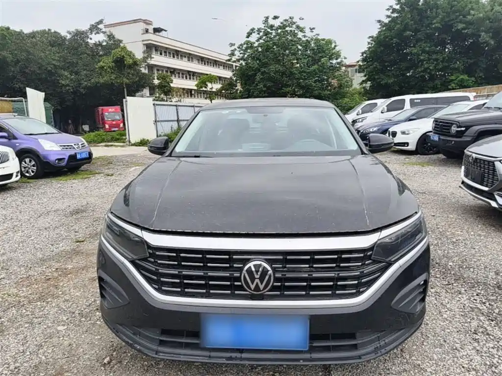 Passat 2025 Outstanding Model 280TSI Business Edition купить на сайте DeffCars