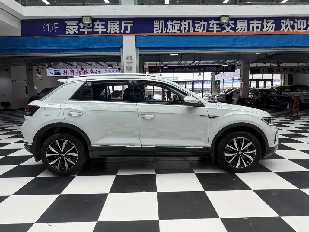 T-ROC 2023 280TSI DSG two-wheel drive time version купить на сайте DeffCars