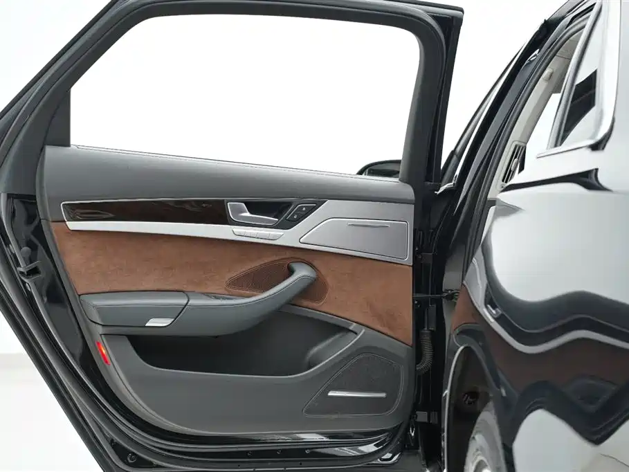 Audi A8 2013 A8L 45 TFSI quattro luxury model купить на сайте DeffCars