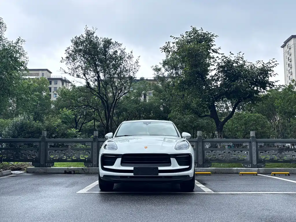 Macan 2022 2.0T купить на сайте DeffCars